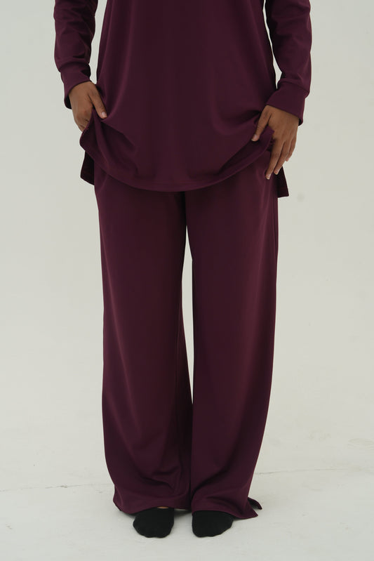 Essential Modeste Wide Leg Pants - Cherry