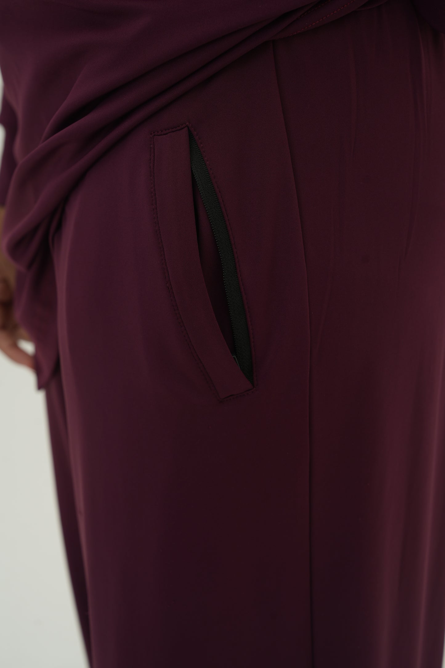 Essential Modeste Wide Leg Pants - Cherry